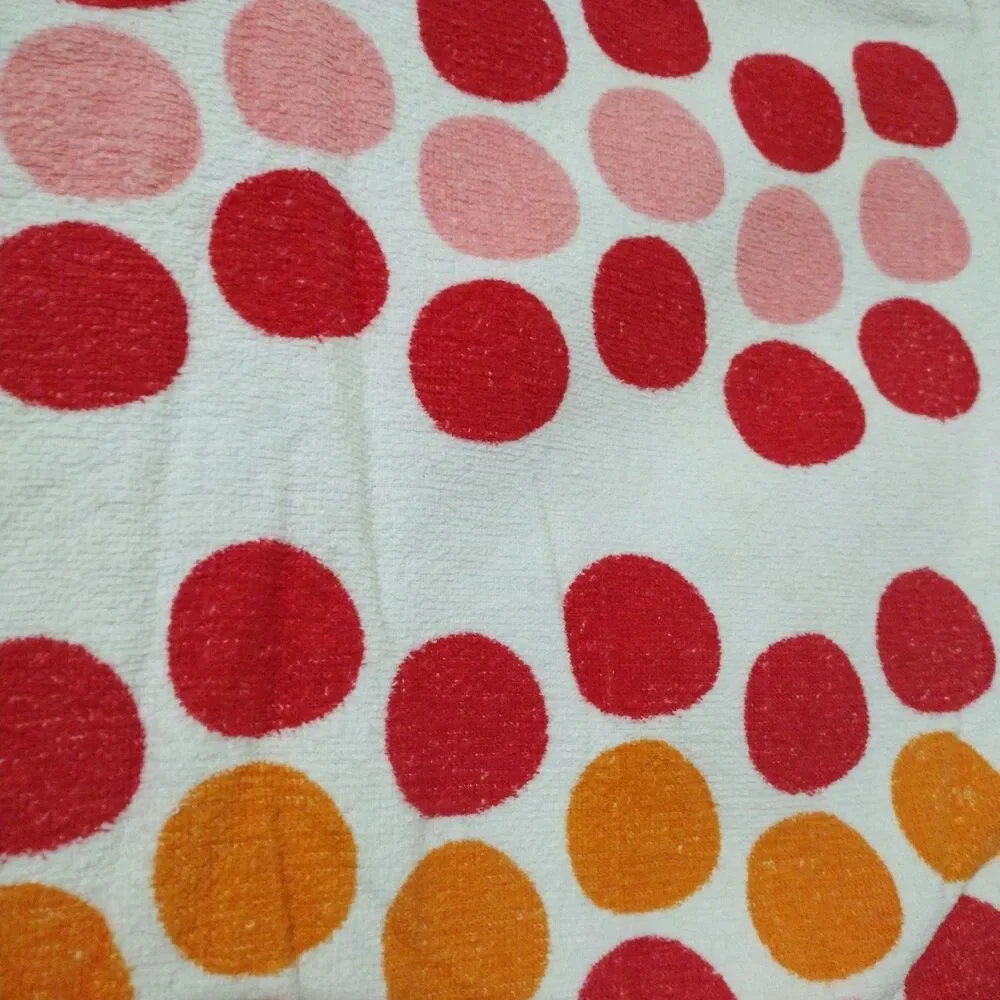 2011 Target Polka-Dot Bath Beach Towel 100% Cotton Colorful Red Pink Retro 28x55